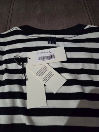 Camiseta AMI Paris Rayas Rojas y Negras