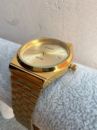 Casio Dorado