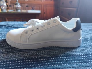 Tenis blancos moda sport