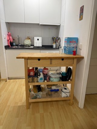 Venta por mudanza: sillas, mesas, muebles y mas