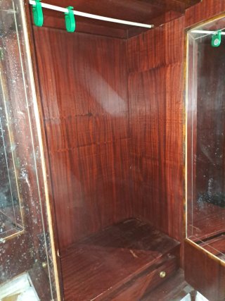Armario antiguo madera.