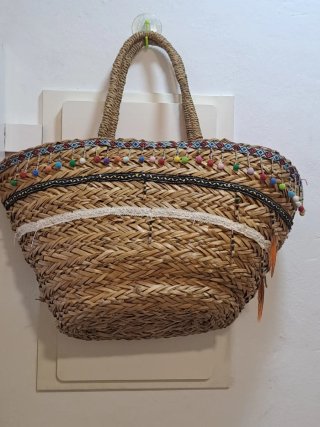 Bolso de esparto con forro rosa