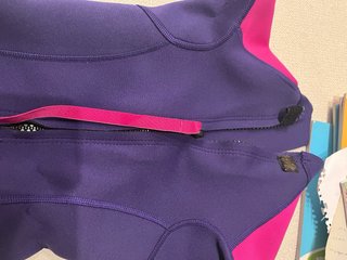 Neopreno infantil Olaian morado y rosa