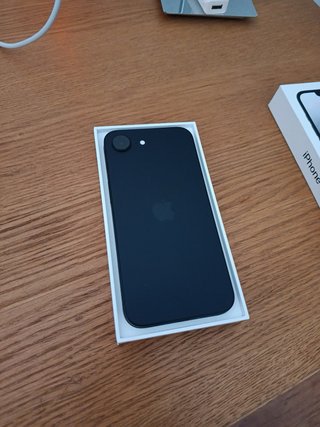 iPhone 16e 128GB Negro con Factura y Garantía.