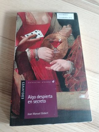 Algo despierta en secreto