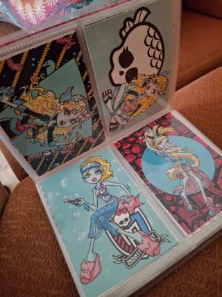 Álbum Monster High Panini Completo