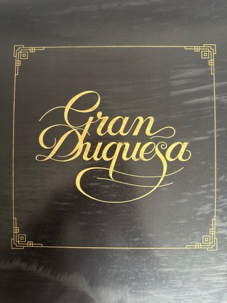 Juego sábanas bordadas beige y blanco