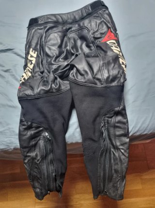 Mono Dainese VR46 2 Piezas Cuero
