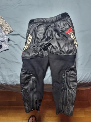 Mono Dainese VR46 2 Piezas Cuero