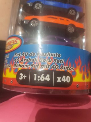 Coches de juguete 1:64