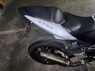 Kawasaki Z750 ABS Blanca 2010