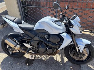 Kawasaki Z750 ABS Blanca 2010