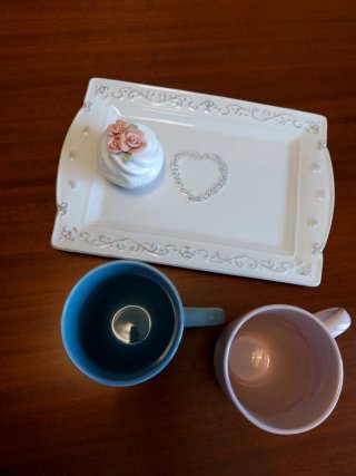 Set 2 tazze shabby con vassoio e dolcetto