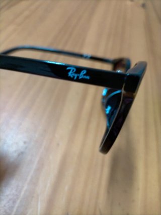 Gafas de sol Ray-Ban negras y multicolor