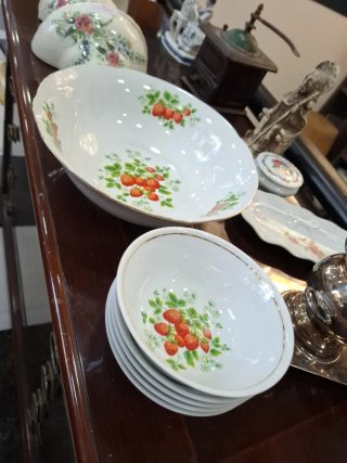 Juego Macedonia Vista Alegre Fresas