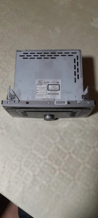 Titulo:Radio Sony Ford Kuga de 2011