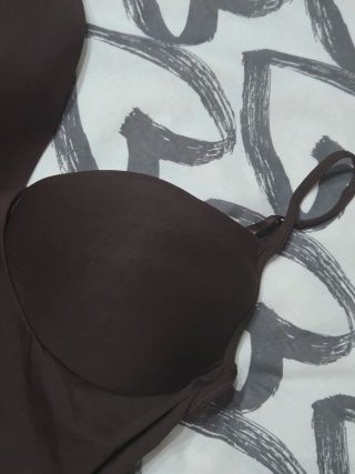 Body marrón