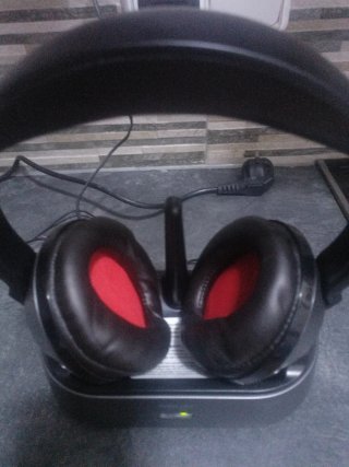 Auriculares Inalámbricos Philips SHC8535