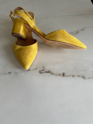 Sandalias amarillas CORTIEL tacón Slingback