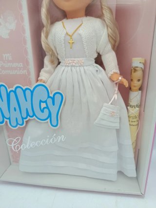 MUÑECA NANCY FAMOSA PRIMERA COMUNIÓN