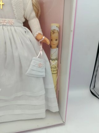 MUÑECA NANCY FAMOSA PRIMERA COMUNIÓN