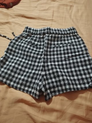 Gonna pantaloncino Bershka quadri bianco nero
