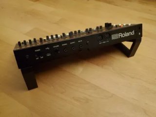 Soporte Roland Boutique JU-06A