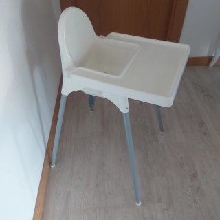 Trona IKEA + cojín