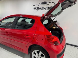 Peugeot 207 1.6HDi 90