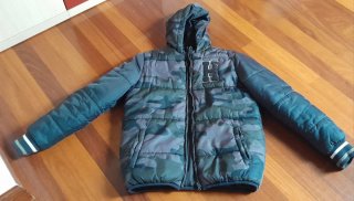Chaqueta plumífera camuflaje chico