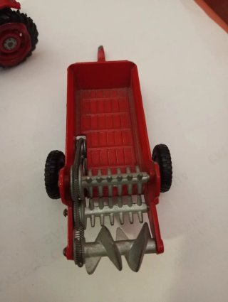 Tractor y remolque Joal