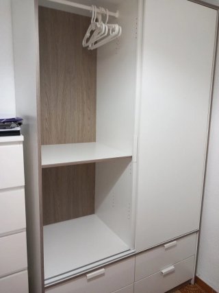 Armario Ikea puertas correderas y cajones