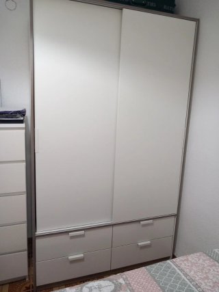 Armario Ikea puertas correderas y cajones