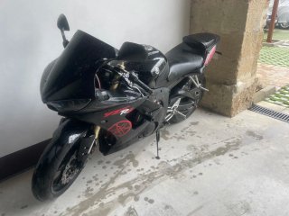 Yamaha R6 del 2003