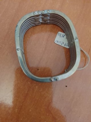 antigua pulsera  de metal plateado
