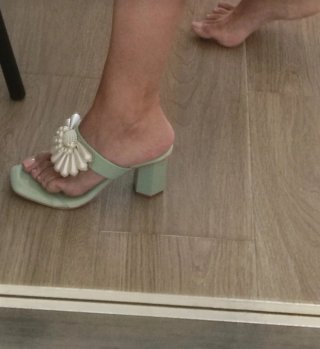 Sandalias tacón azul celeste con perlas