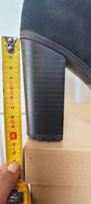 Botines negros de tacón