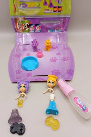 Mixi Chix Design-A-Pet Shop • Moose