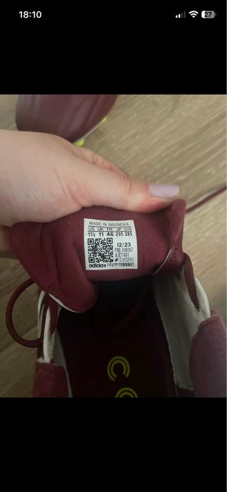 Zapatillas de tacos Adidas rojas y blancas