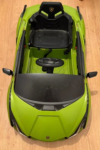 Lamborghini Aventador 2025