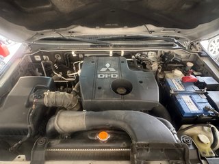 Mitsubishi Montero 2007