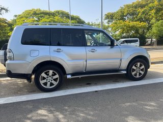 Mitsubishi Montero 2007