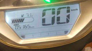 Moto Eléctrica Efun Scooter Blanca