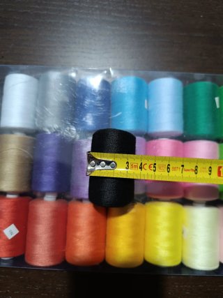 Bobinas de hilo para coser (colores variados)
