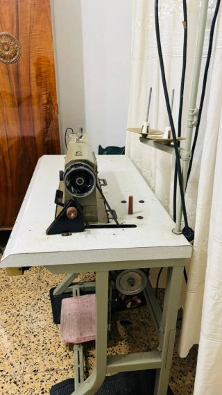 Máquina de coser industrial Brother DB2-B735