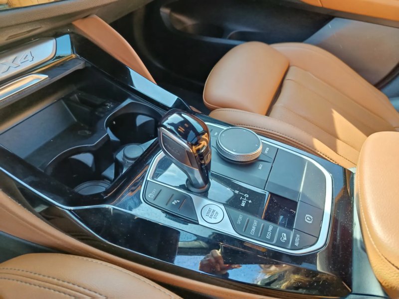 BMW X4 2021, foto 22