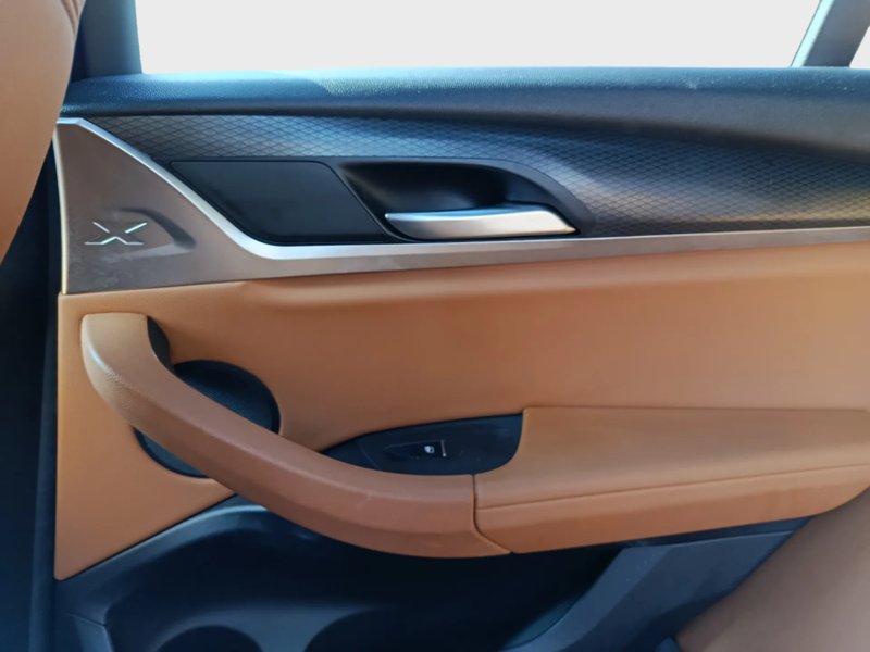 BMW X4 2021, foto 36