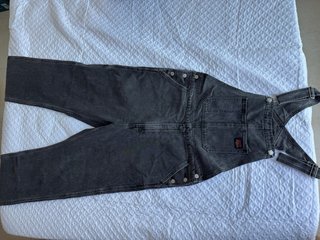 Mono Levi's Gris Hombre Nuevo