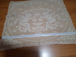 Centrino uncinetto bianco 63x56 cm