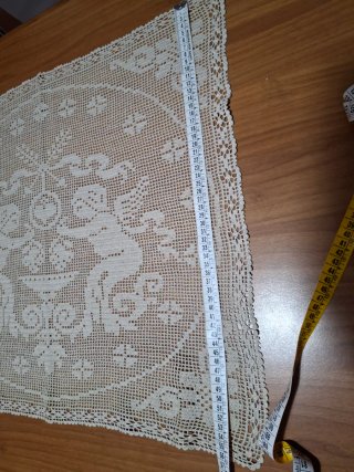 Centrino uncinetto bianco 63x56 cm